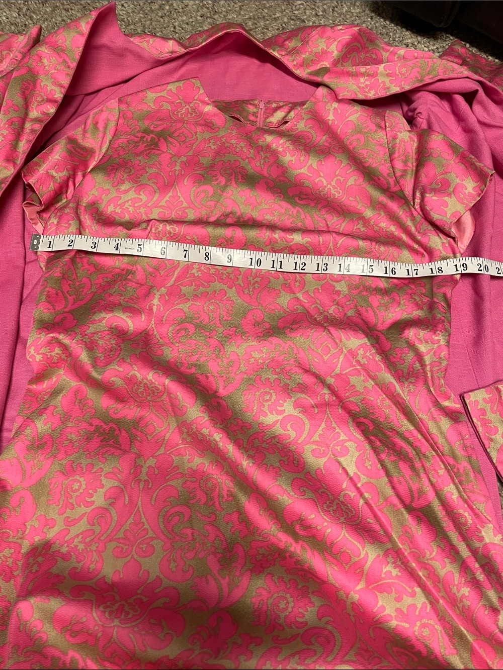 Vintage 60s Pink gold Brocade Coat and sheath Dress Set- amazing condition - Picture 3 of 11